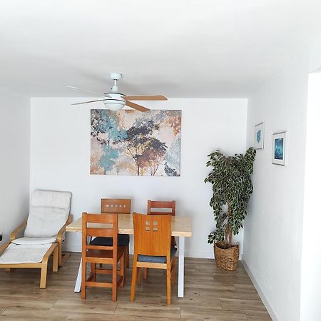 Apartamento Malaga 300 Metros De La Playa Exterior photo
