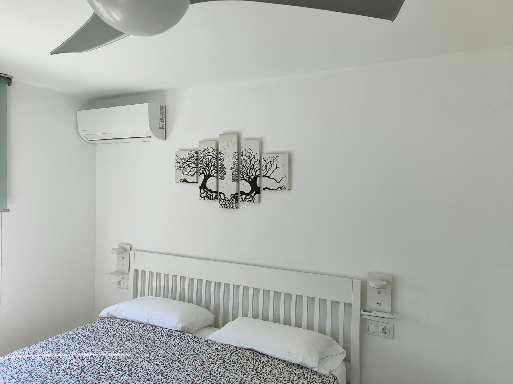 Apartamento Malaga 300 Metros De La Playa Exterior photo