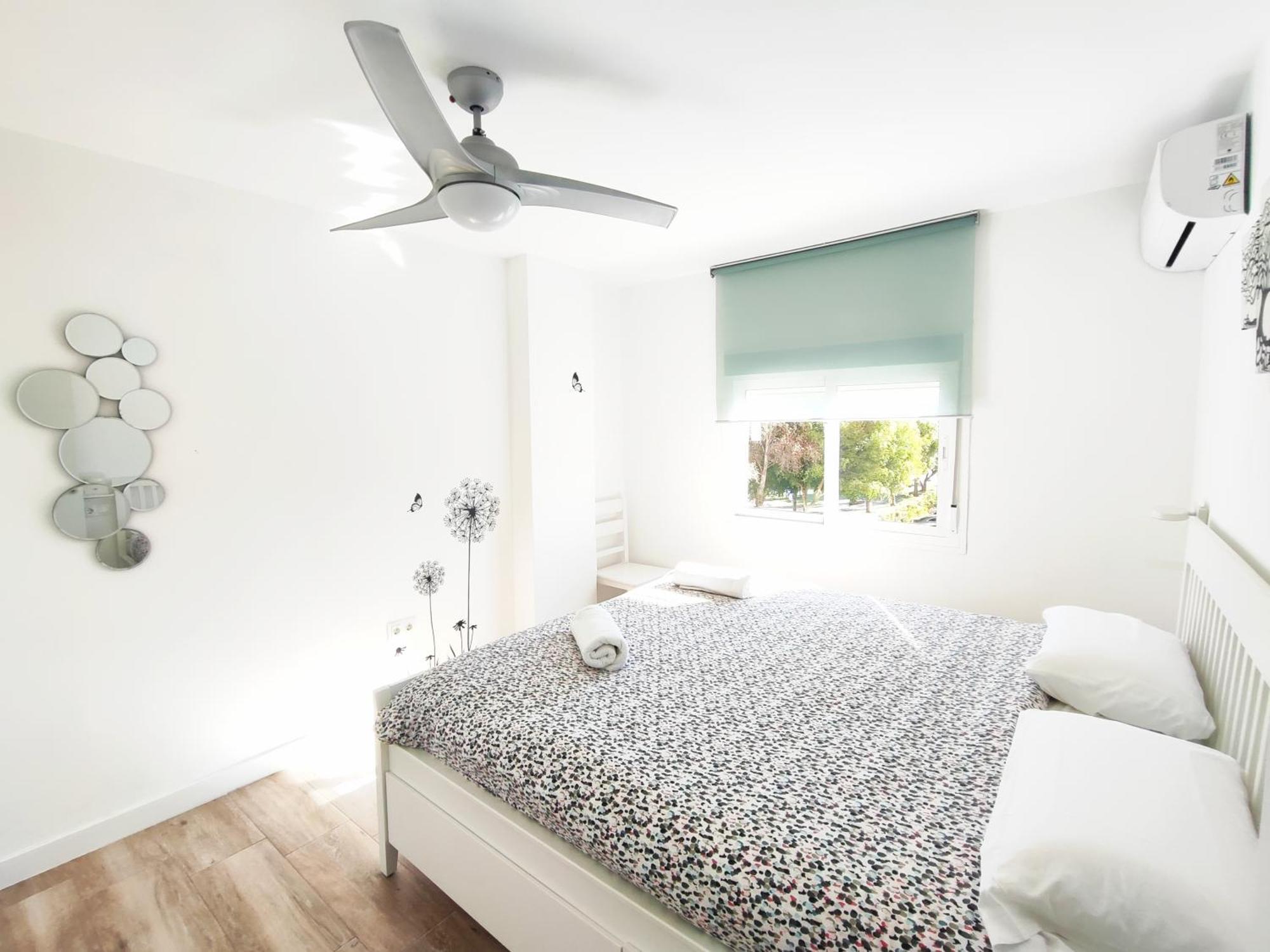 Apartamento Malaga 300 Metros De La Playa Exterior photo
