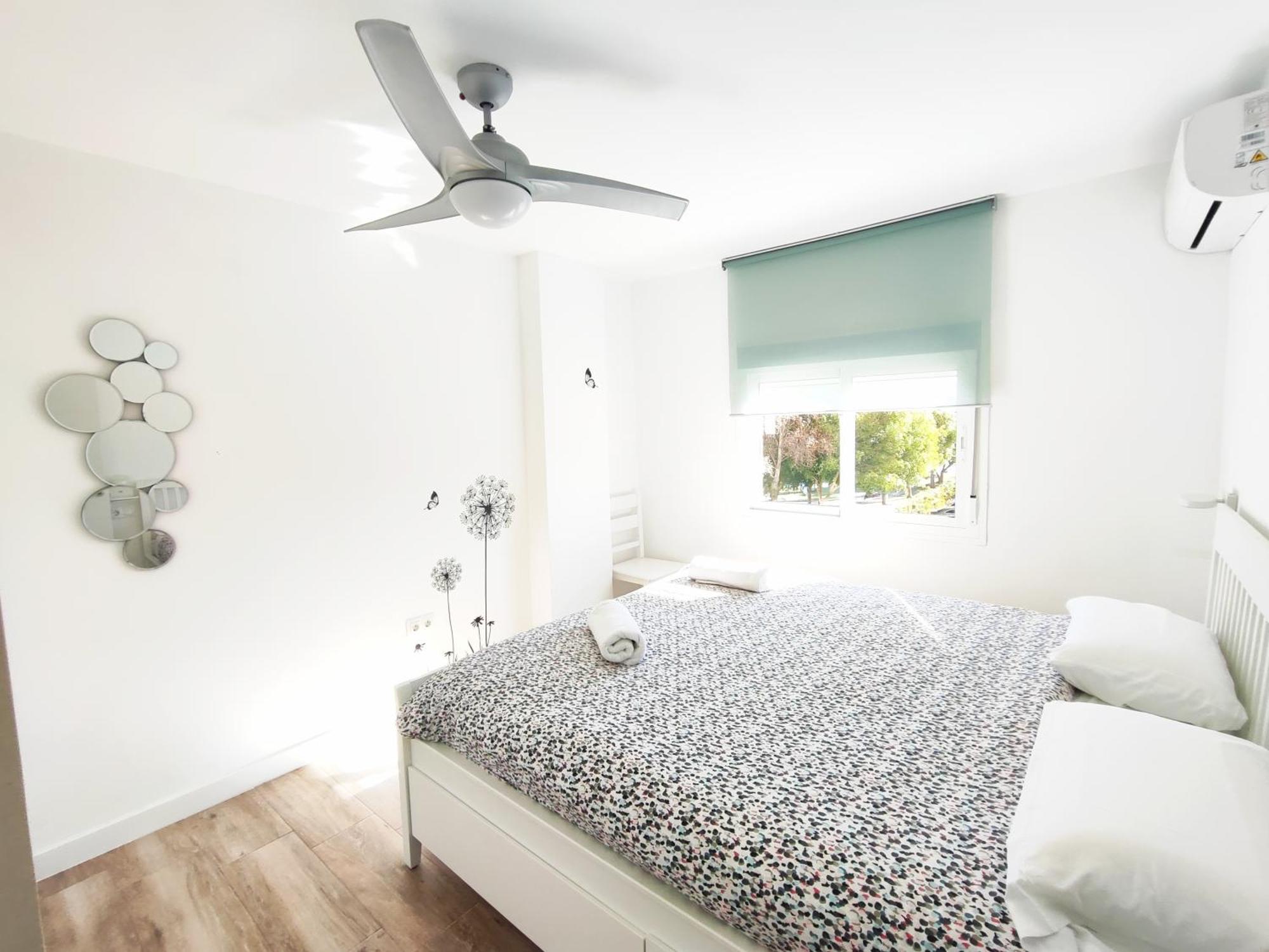 Apartamento Malaga 300 Metros De La Playa Exterior photo