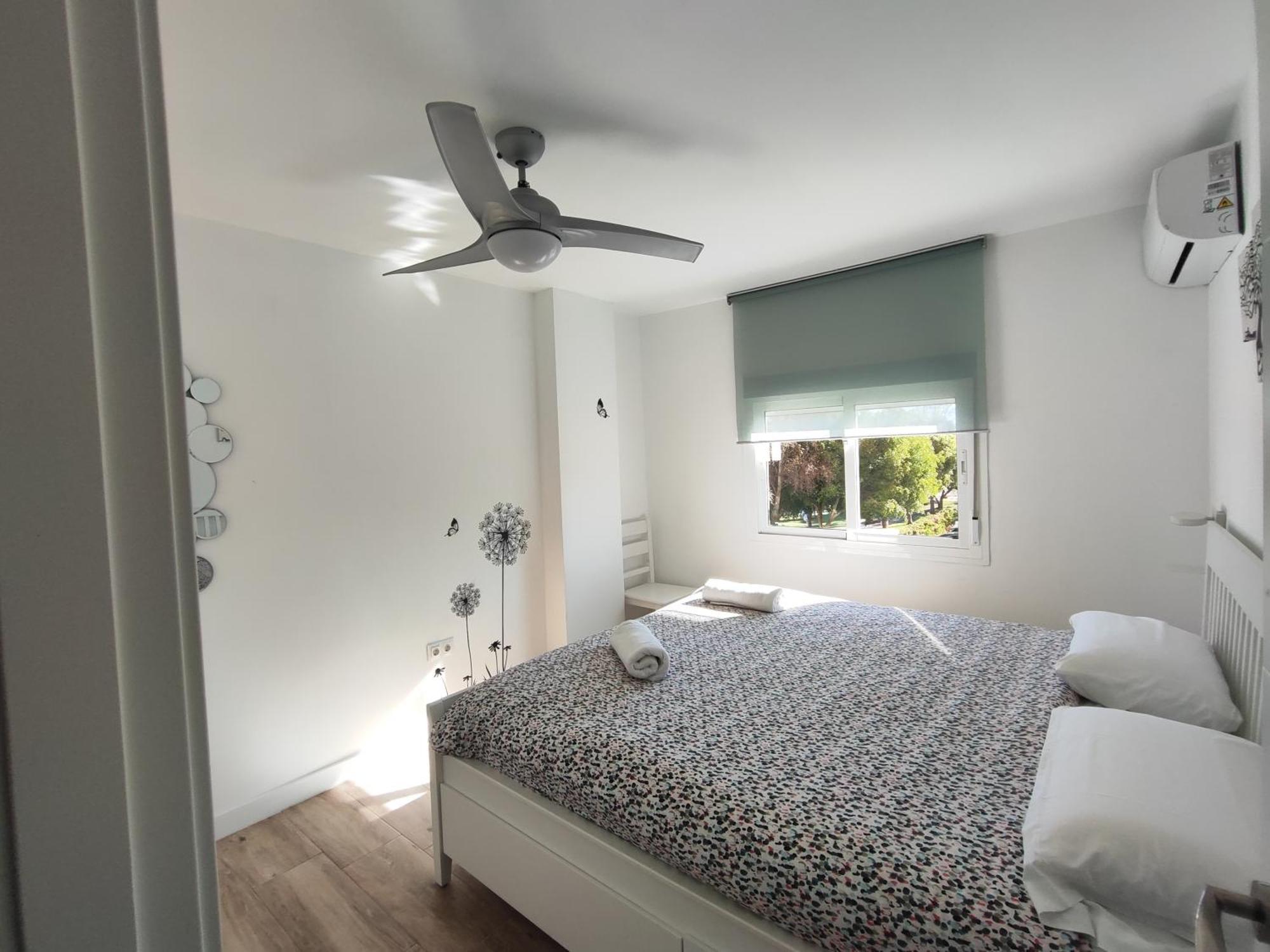 Apartamento Malaga 300 Metros De La Playa Exterior photo