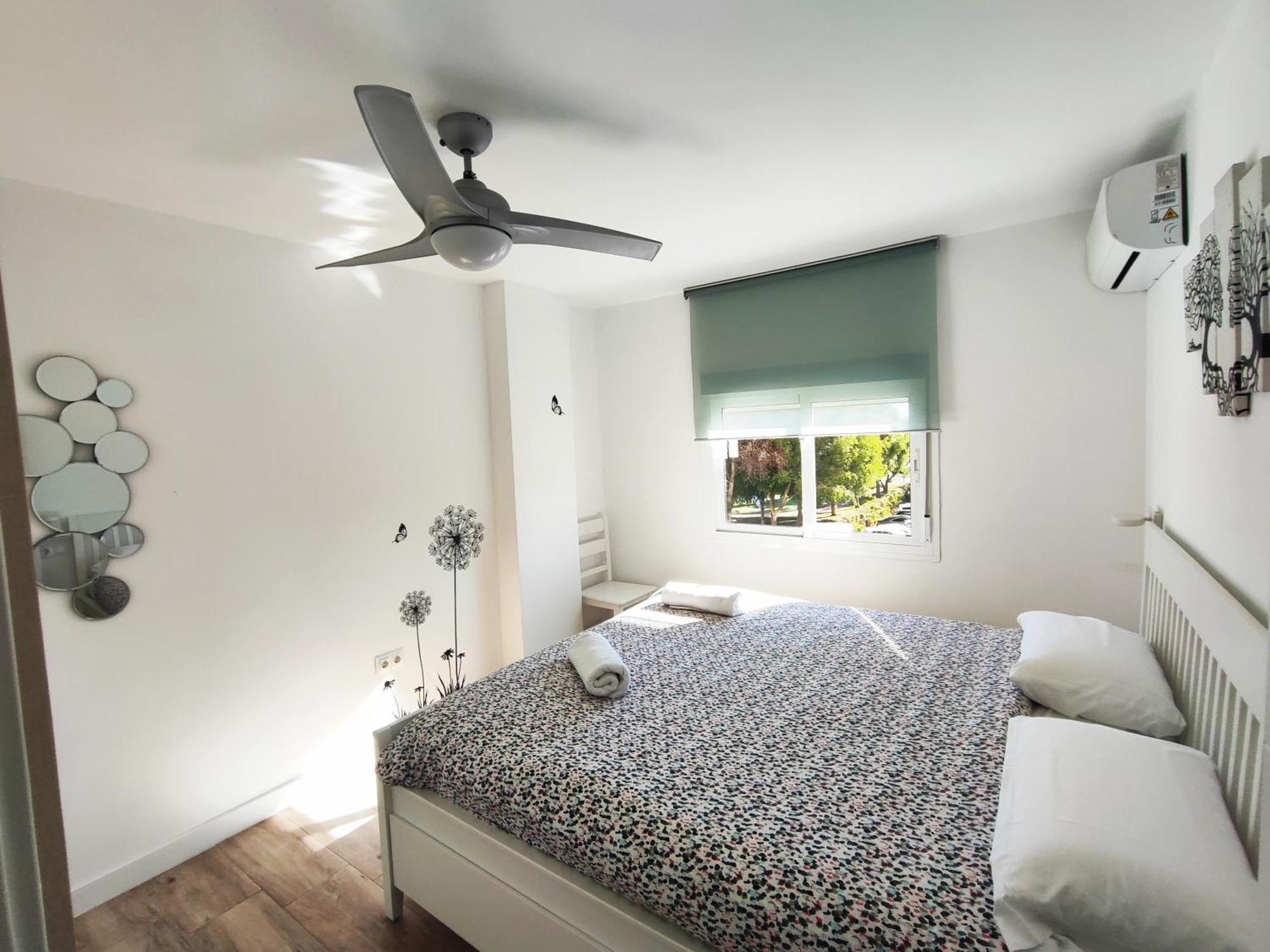 Apartamento Malaga 300 Metros De La Playa Exterior photo